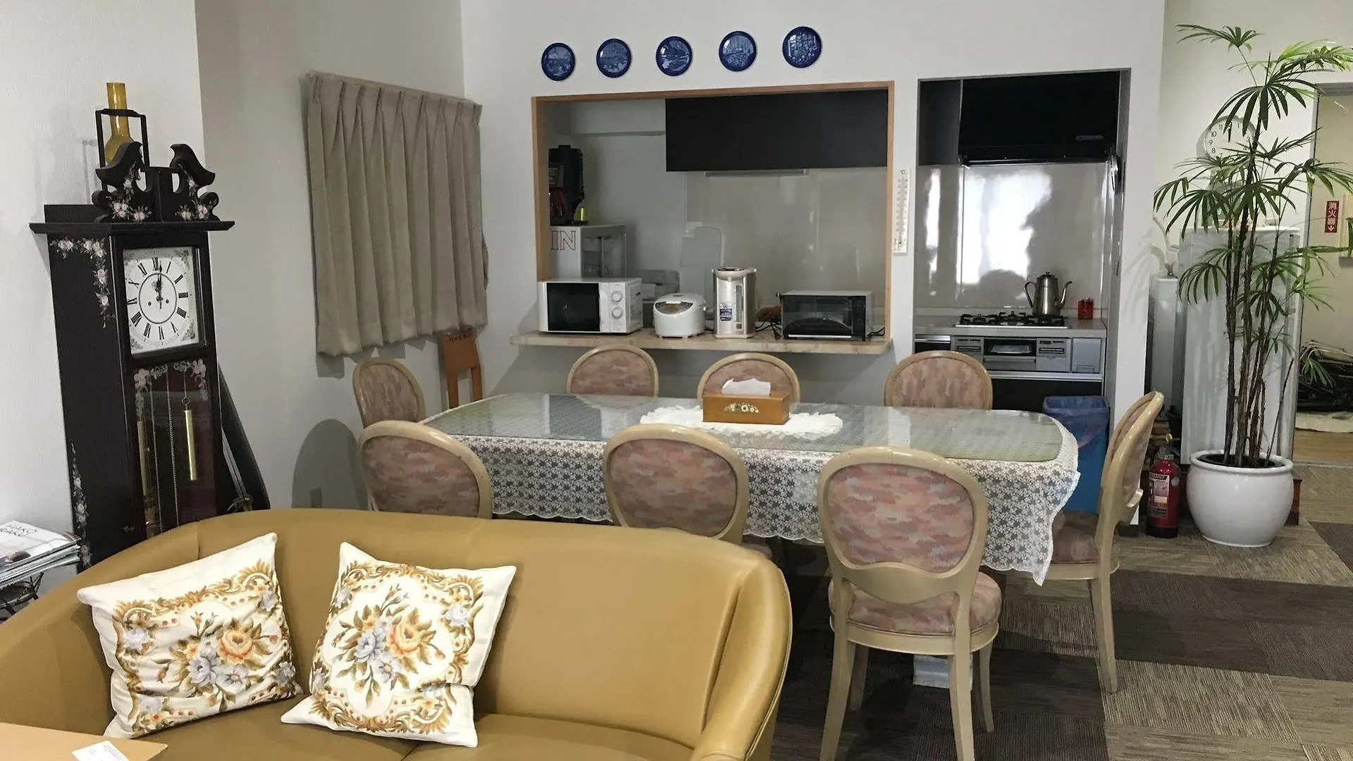 Hostel Super Conveniently Located The Guest House Hakodate Bay